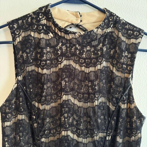 Junior's Medium City Triangles Black Cream Short Crochet Sheer Dress Up Formal - Picture 2 of 4